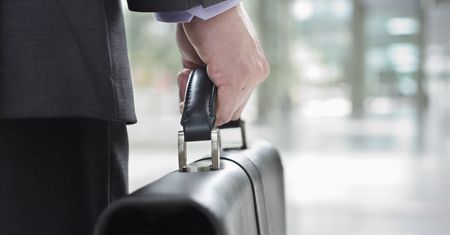 To oni królują na rynku pracy. Zarabiają nawet 27 tys. zł miesięcznie