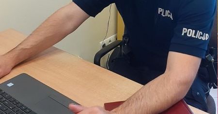 4-latek w samej bieliźnie na ulicy. Rodzice kompletnie pijani