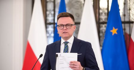 Hołownia ucina spekulacje. Szefowe tych resortów nie wyjadą do Brukseli