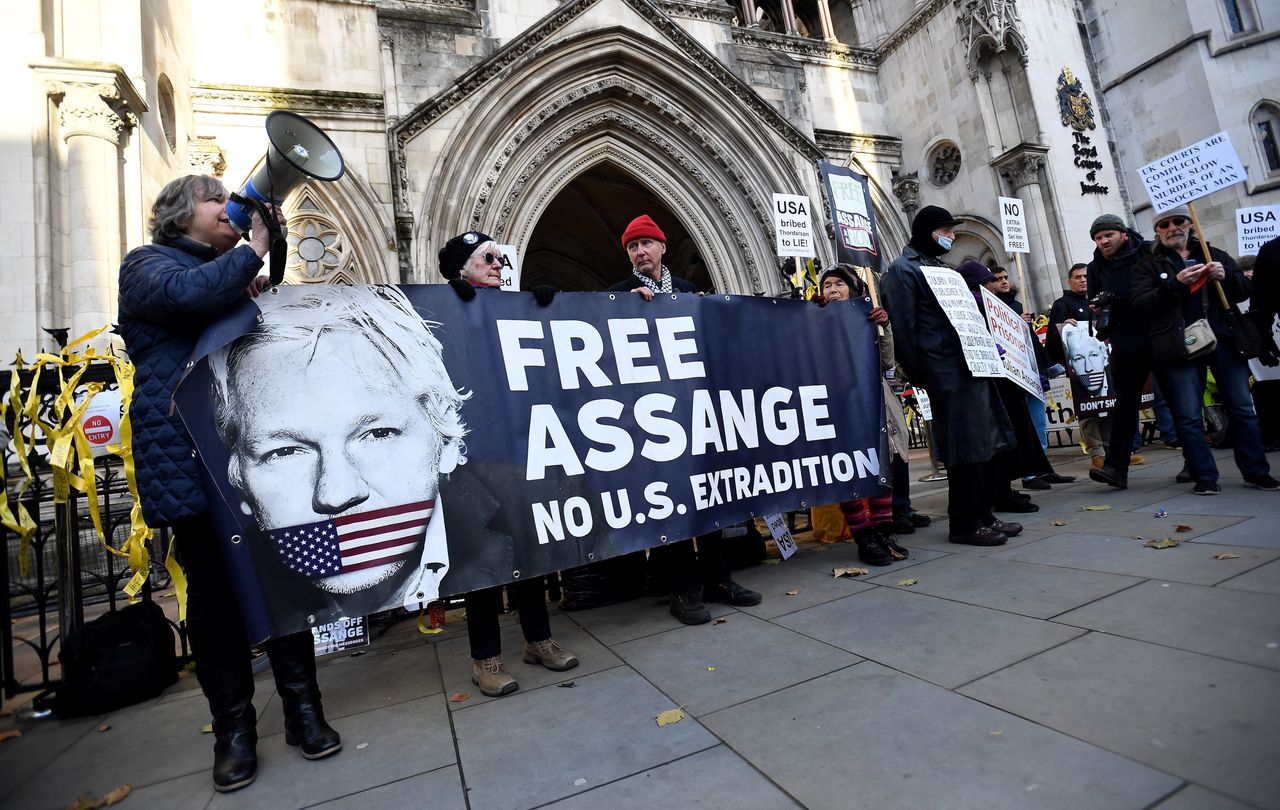 Protesty przeciwko ekstradycji Juliana Assange'a