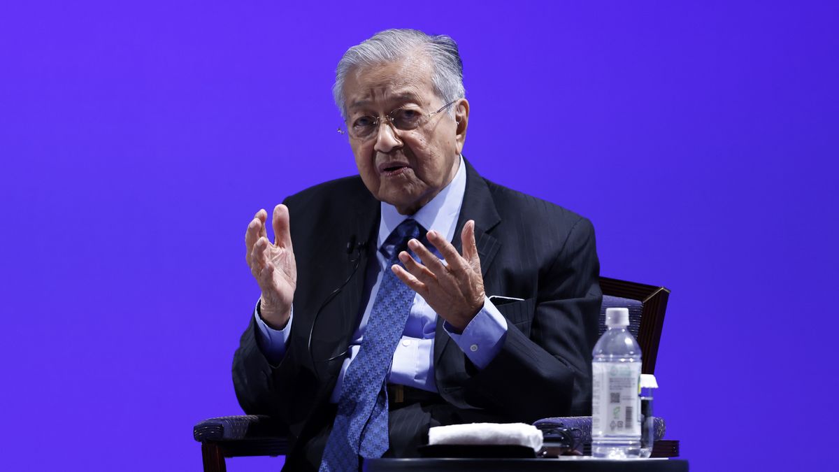 Mahathir Mohamad, Malaysia's former prime minister, speaks during the Nikkei Future of Asia forum in Tokyo, Japan, on Friday, May 24, 2024. The forum concludes today. Photographer: Kiyoshi Ota/Bloomberg via Getty Images