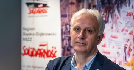 Kopalnie do zamknięcia i cięcia pensji. Ten program jest "irracjonalny"