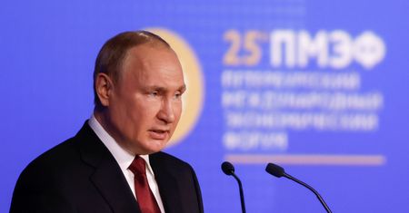Putin o USA: po zimnej wojnie ogłosili się posłańcami Boga na ziemi