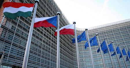 Niemiecka Prasa: Ostrzeżenie dla Warszawy. KE w trybie konfrontacji