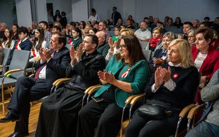 11 Listopada, Kaczory