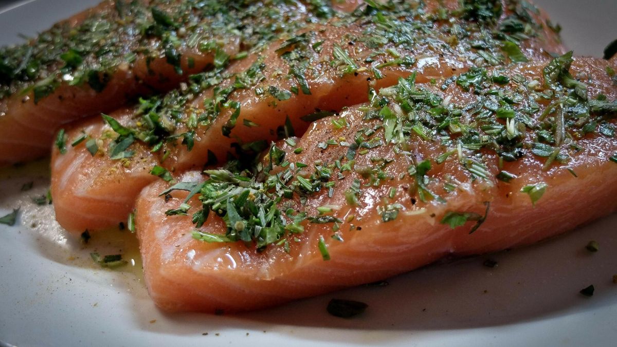 Spożywanie łososia chroni przed miażdżycą. Nowe badania