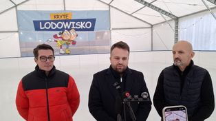 Starachowice: Kryte lodowisko gotowe. Będzie działać do końca lutego