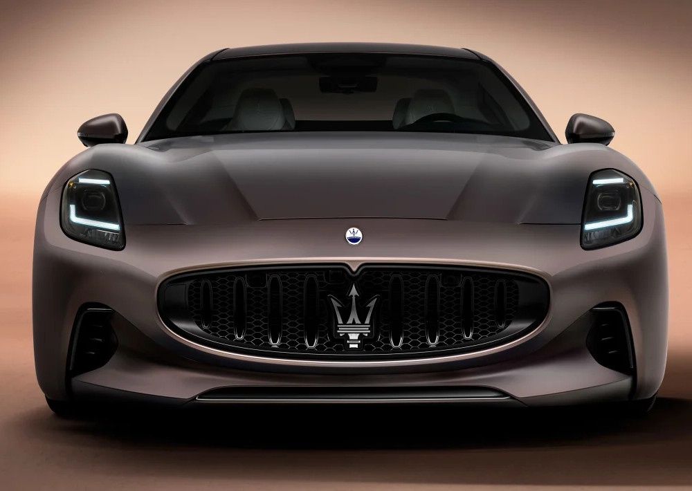 GranTurismo Folgore przód