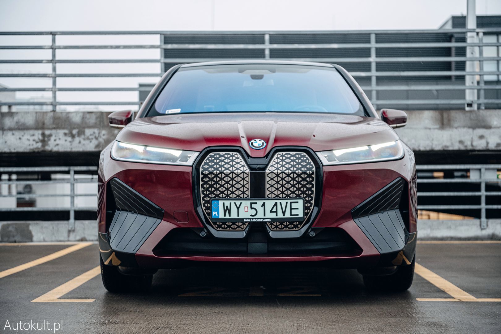 BMW iX