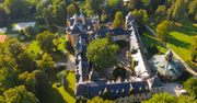Perła Dolnego Śląska. Majestatyczny zamek robi wielkie wrażenie