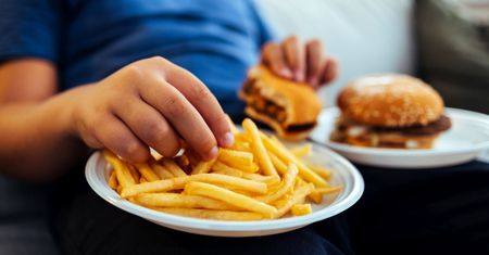 16-latek i 150 kilo. W Polsce jest coraz więcej dzieci z otyłością olbrzymią