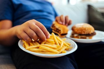16-latek i 150 kilo. W Polsce jest coraz więcej dzieci z otyłością olbrzymią