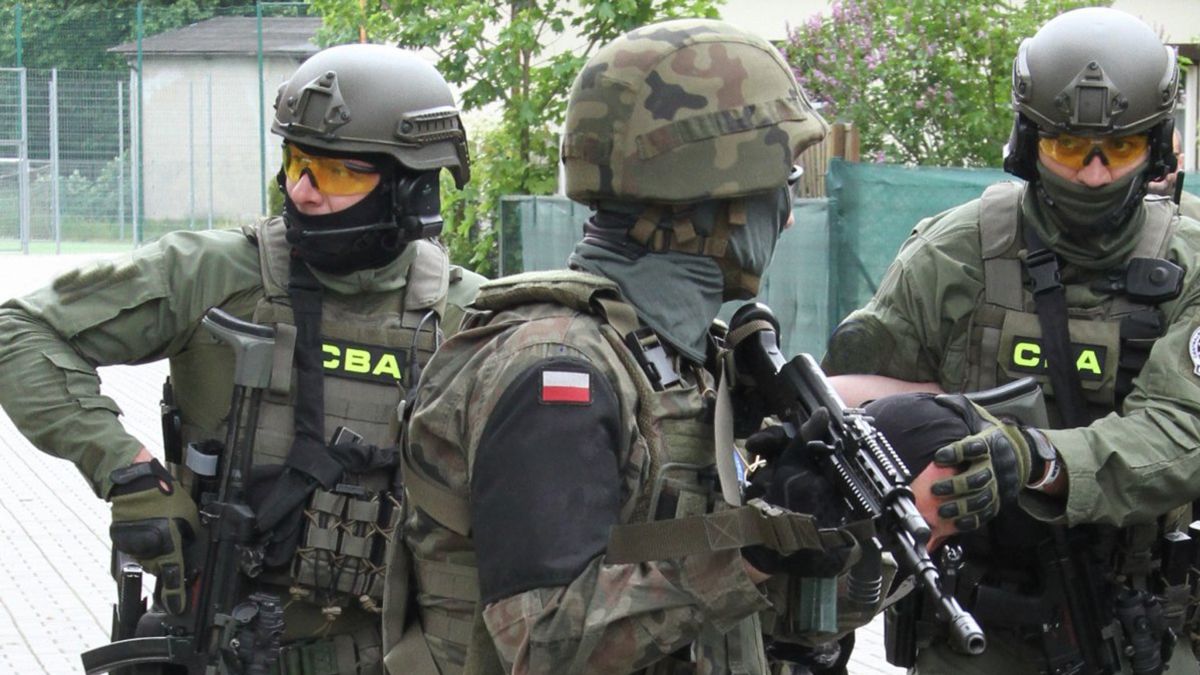 Funkcjonariusze CBA zatrzymali przedstawiciela spółki, która wygrała przetarg na budowę Inteligentnego Systemu Zarządzania Ruchem (ITS) w Świnoujściu