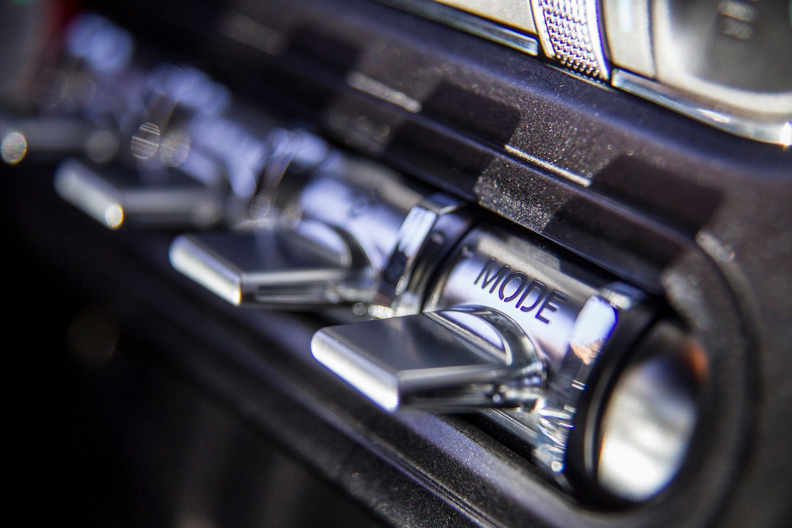 Zobacz Forda Mustanga 2015 na 100 nowych zdjęciach! 31