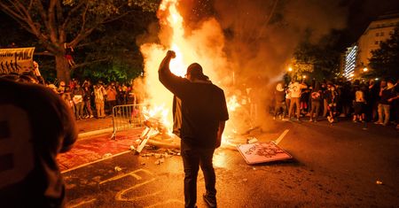 USA. Protesty po śmierci George'a Floyda nabrały na sile. Zniszczono pomnik Kościuszki
