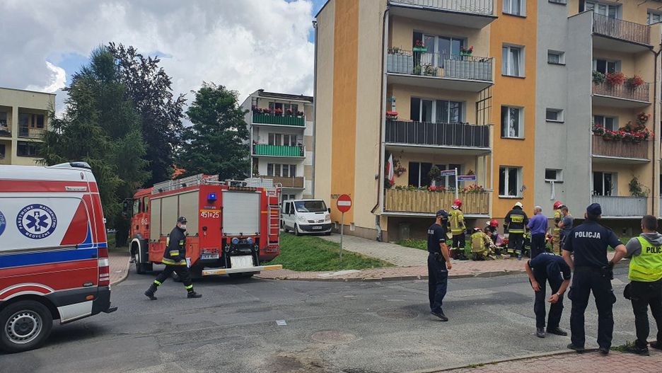 Kamienna Góra. Wybuch gazu w bloku. 12-latka z 90 proc. poparzeń ciała