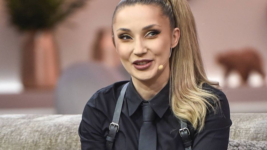 Cleo otwiera się na temat związków