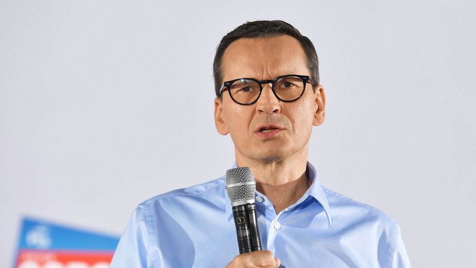 Premier o filmie Holland: "Robi z Polaków bandę ciemniaków"