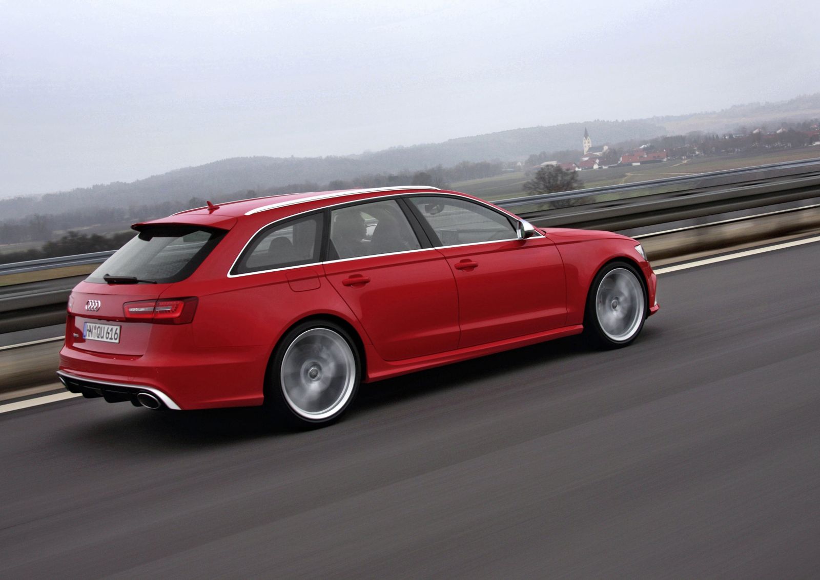 Nowe Audi RS6 Avant - zadziorne kombi [galeria] 25