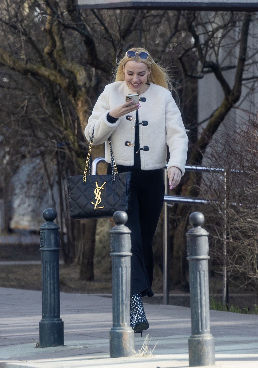 Marianna Schreiber pędzi do fryzjera