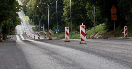 Jeszcze w tym tygodniu drogowcy wprowadzą ruch wahadłowy na al. Warszawskiej. Pasażerów czeka zmiana lokalizacji przystanków