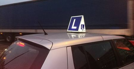 Zdawał na prawo jazdy 8 razy. Kierowca Hondy stracił je po dwóch miesiącach.