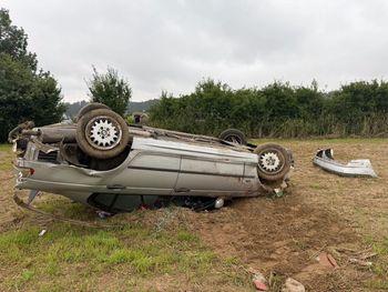 Dachowanie BMW w Baboszewie. 18-latek trafił do szpitala!