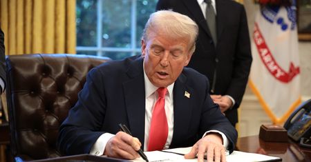 Trump podał wartość umowy. Zapowiedział spotkanie z Zełenskim