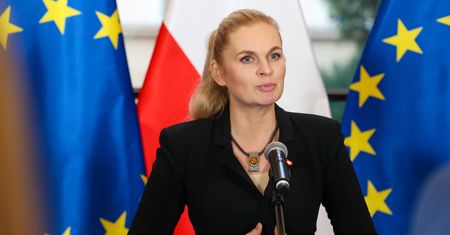 Jasny sygnał dla Kościoła. Nowacka reaguje na słowa episkopatu