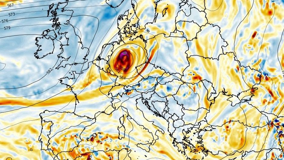 Cyklon Dawid zbliża się do Polski i przyniesie załamanie pogody