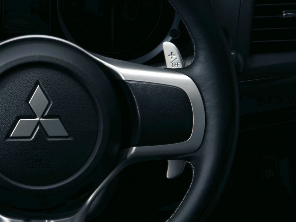 Łopatki do zmiany przełożeń w Mitsubishi Lancer EVO X
