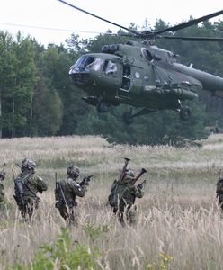 Potężna dostawa z Rygi na Ukrainę. Śmigłowce i armatohaubice