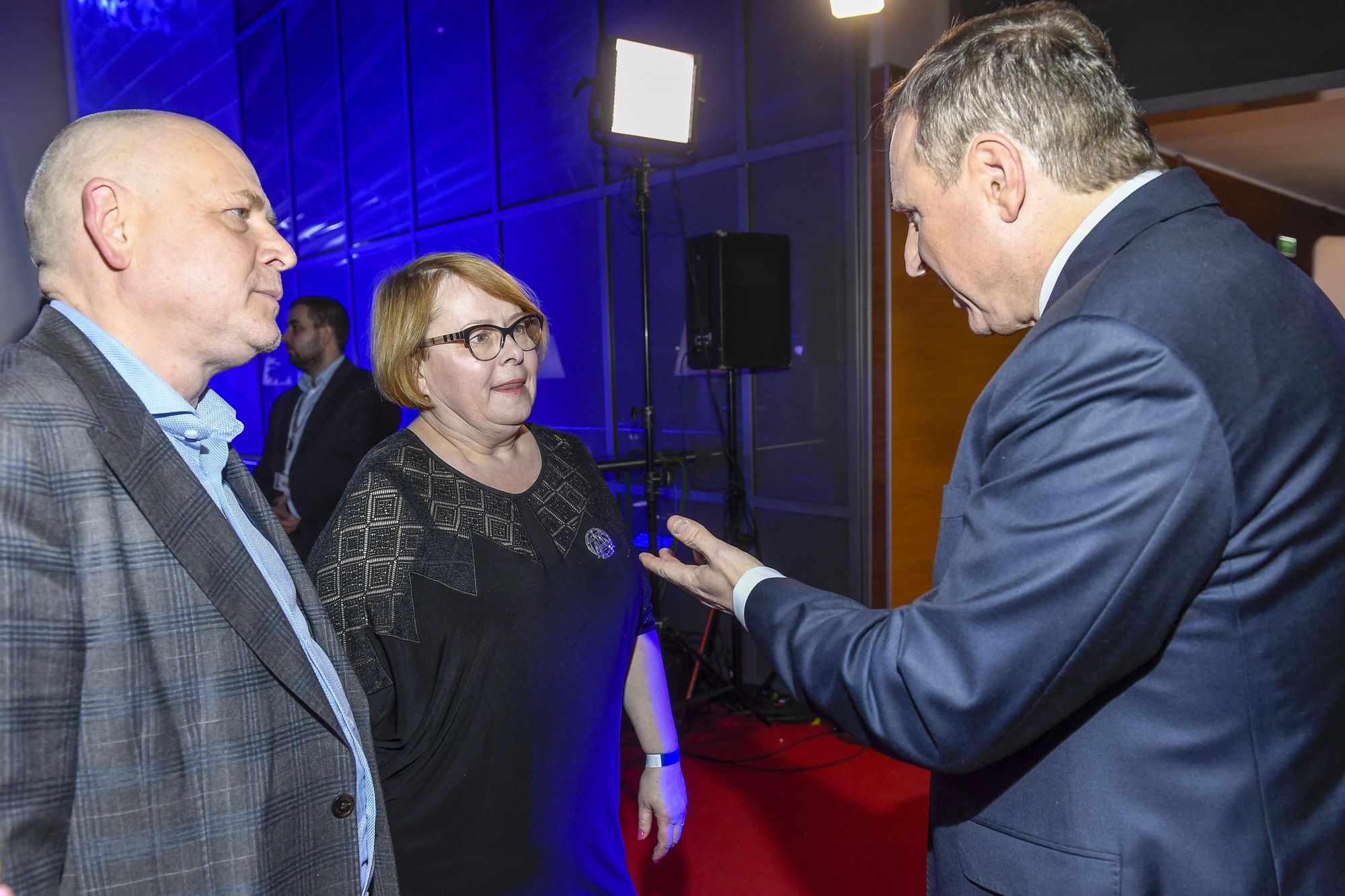 Ilona Łepkowska dyskutuje z Jackiem Kurskim o PROPAGANDZIE W TVP! "Czasem się ze mną POTRAFI ZGODZIĆ"