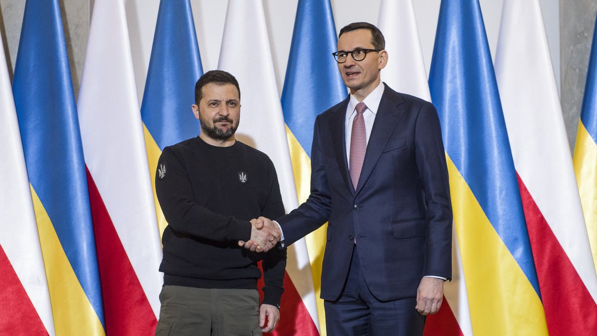 WARSAW, MAZOWIECKIE, POLAND - 2023/04/05: Mateusz Morawiecki welcomes the Ukrainian President - Volodymyr Zelensky at the Prime Minister's office in Warsaw. Volodymyr Zelensky and his wife Olena made a one day visit to Warsaw as a gesture of thanks to neighbouring Poland for it's support in Ukraine's defense against the Russian invasion on Ukraine. The Ukrainian President met the Polish Prime Minister Mateusz Morawiecki to discuss the further military support of Poland for Ukraine's army. . (Photo by Attila Husejnow/SOPA Images/LightRocket via Getty Images)