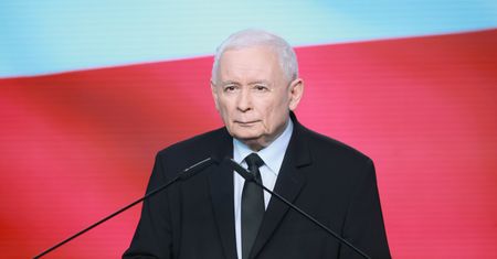 Wiemy, co Kaczyński powiedział przy Nowogrodzkiej. "Jeśli stracimy finansowanie, to będzie koniec PiS"