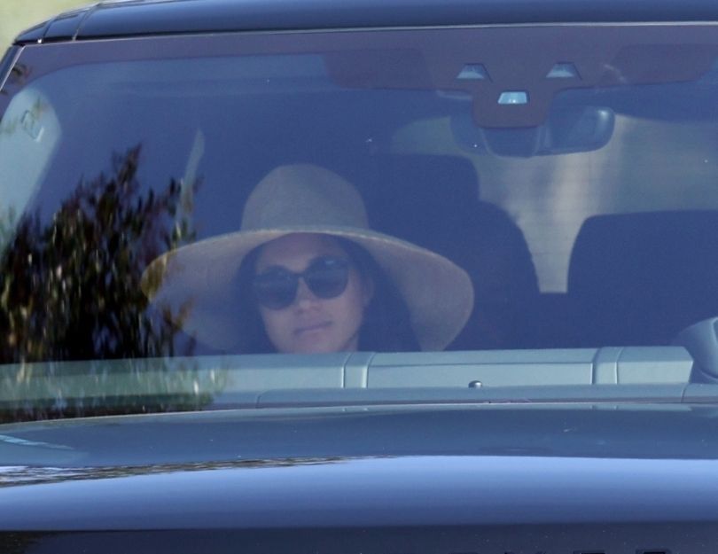 Książę Harry i Meghan Markle przyłapani podczas samochodowej przejażdżki po Santa Barbara