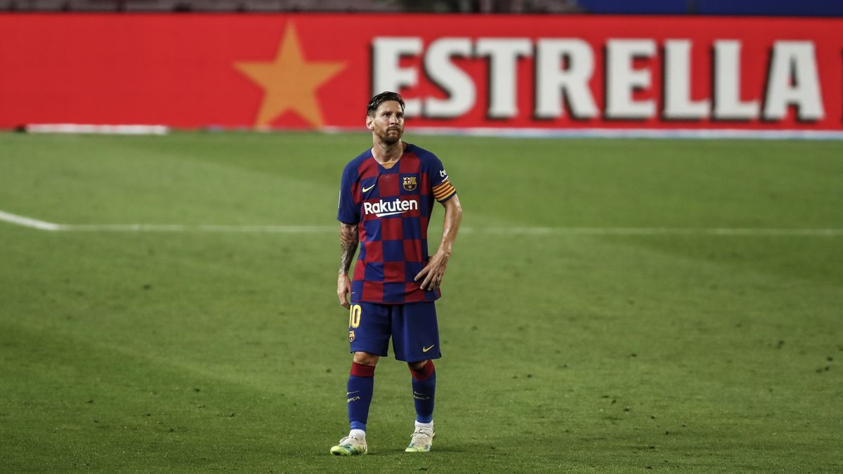10 Leo Messi of FC Barcelona during La Liga match between FC Barcelona and CA Osasuna behind closed doors due to Coronavirus at Camp Nou Stadium on July 16, 2020 in Barcelona, Spain. (Photo by Xavier Bonilla/NurPhoto via Getty Images)