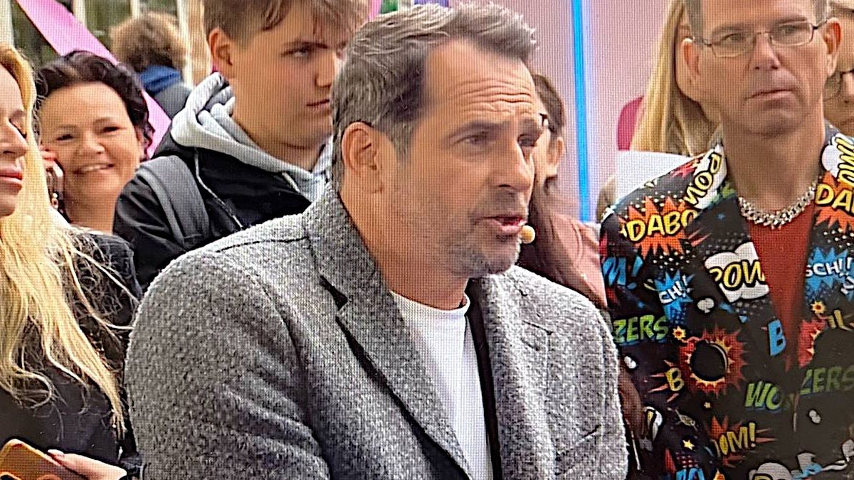 Paweł Deląg zrugał dziennikarza na wizji. Niezręczna sytuacja w programie na żywo