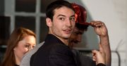 Ezra Miller dusił kobietę, innej groził śmiercią. Kariera aktora wisi na włosku