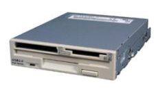 Stacja dyskietek i czytnik kart w jednym 1