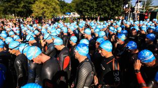 Poznań: Enea IRONMAN 70.3. Płyną, jadą na rowerze i biegną