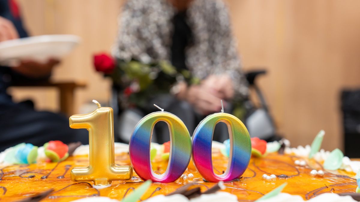 Ponad 1000 stulatków pobiera emeryturę honorową w Polsce