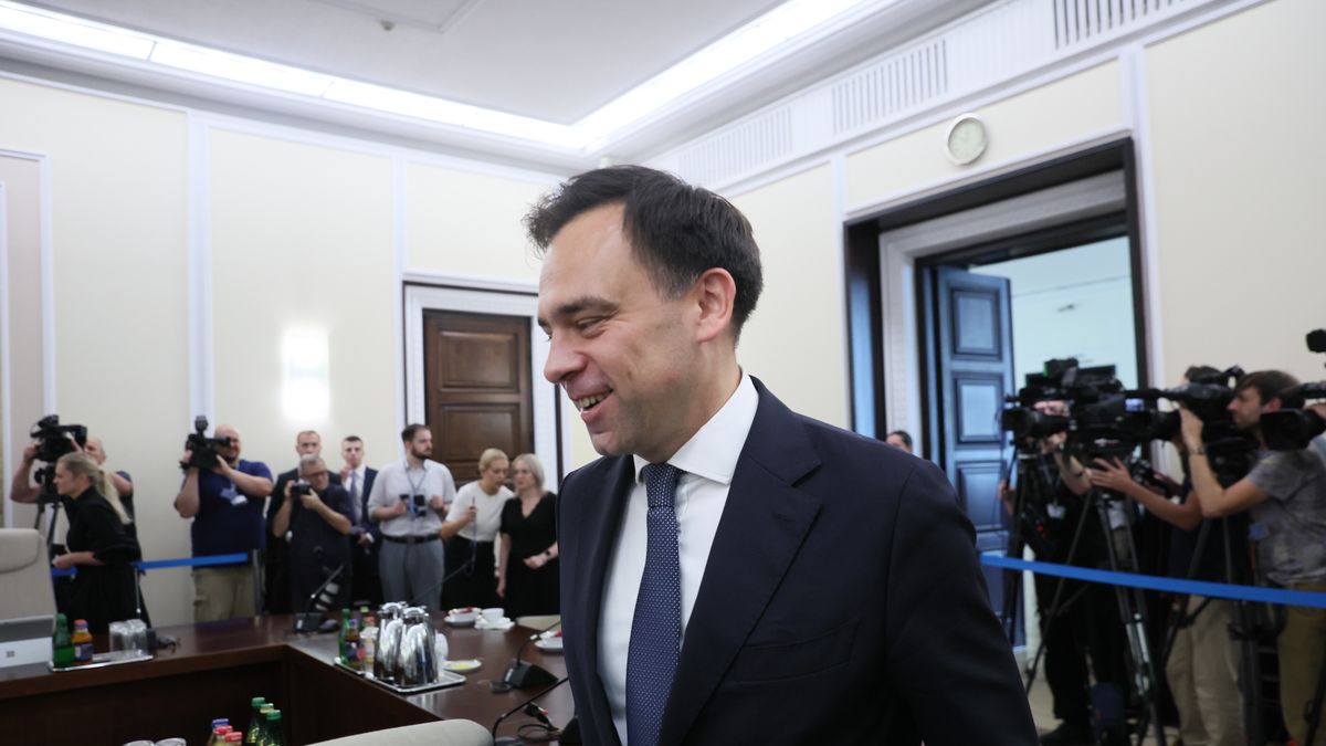 Andrzej Doma�ski
Leszek Szyma�ski
kancelaria, KPRM, obrady, polityk, polityk polityka, polityka, posiedzenie, rada ministr�w, rady ministr�w, rz�d, rz�d Tuska, rz�du