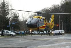 Wyrzucili kolegę przez balkon. Runął z trzeciego piętra
