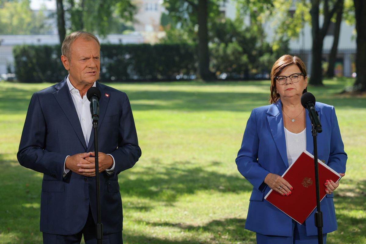 Premier Donald Tusk i minister zdrowia Izabela Leszczyna