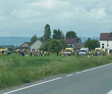 Wypadek autobusu z dziećmi. Są ranni