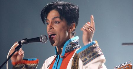 Z OSTATNIEJ CHWILI! Prince nie żyje. Miał 57 lat
