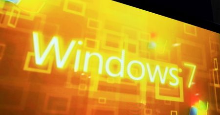 Windows 7 na fali?! Ankieta Steam wykazuje zaskakujący wzrost udziału