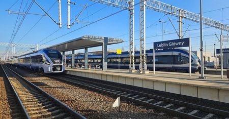 Nowe przystanki, szybsze pociągi i większe bezpieczeństwo. Podsumowanie roku na kolei w Lubelskiem