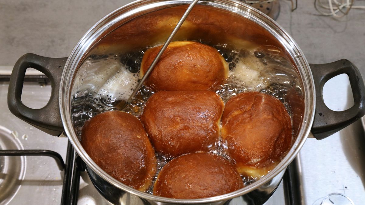 Na czym smażyć pączki?